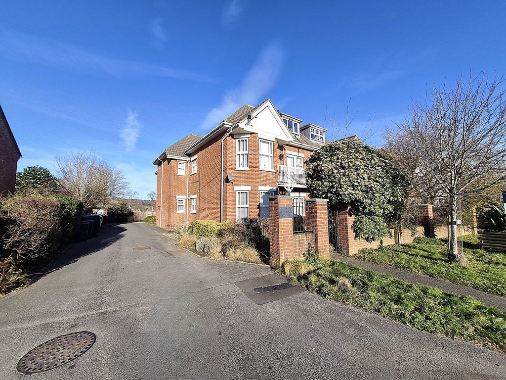 1 bed flat for sale73 Poole Road, Upton, Poole BH16