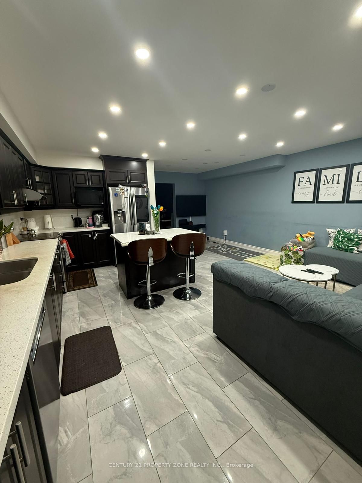 Additional image 3 of 321 Aspendale Crescent, Mississauga, ON, L5W 0E7