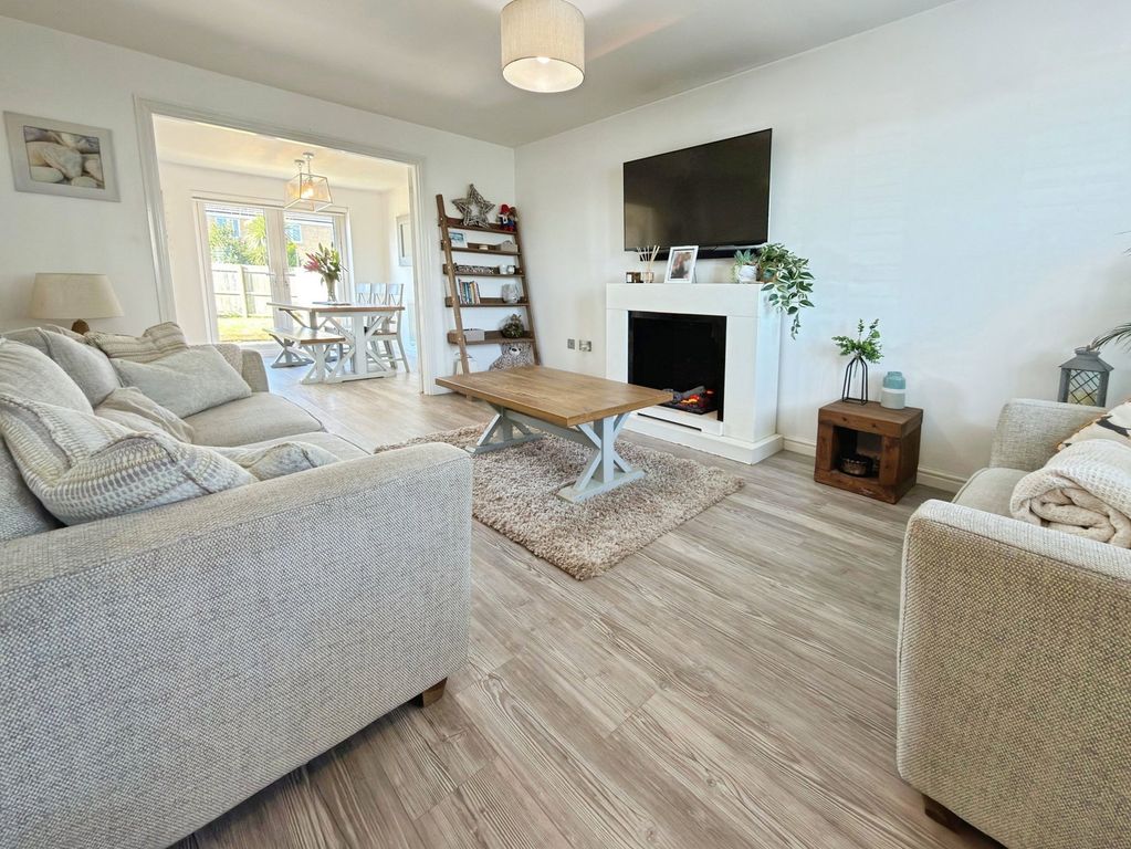 Additional image 4 of 4 bed detached house for saleFfordd Y Meillion, Machynys, Llanelli SA15