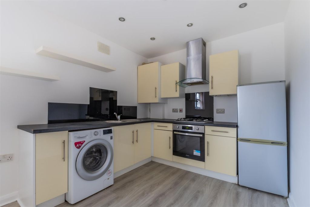 Additional image 6 of 2 bed flat for saleCathedral Road, Pontcanna, Cardiff CF11