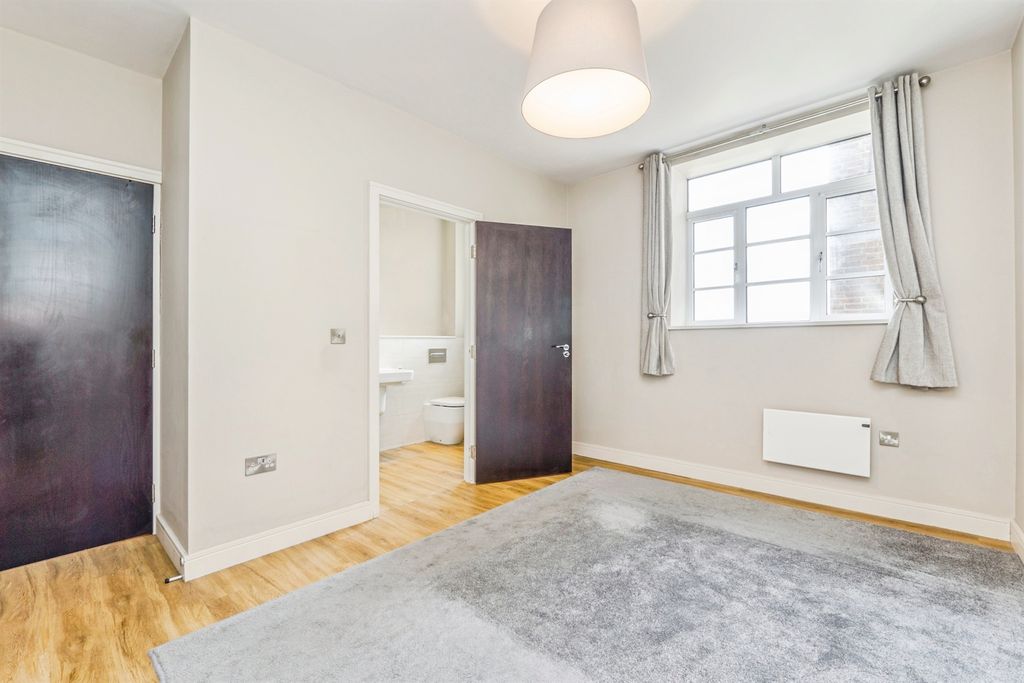Additional image 11 of 1 bed flat for saleRomilly Crescent, Cardiff CF11