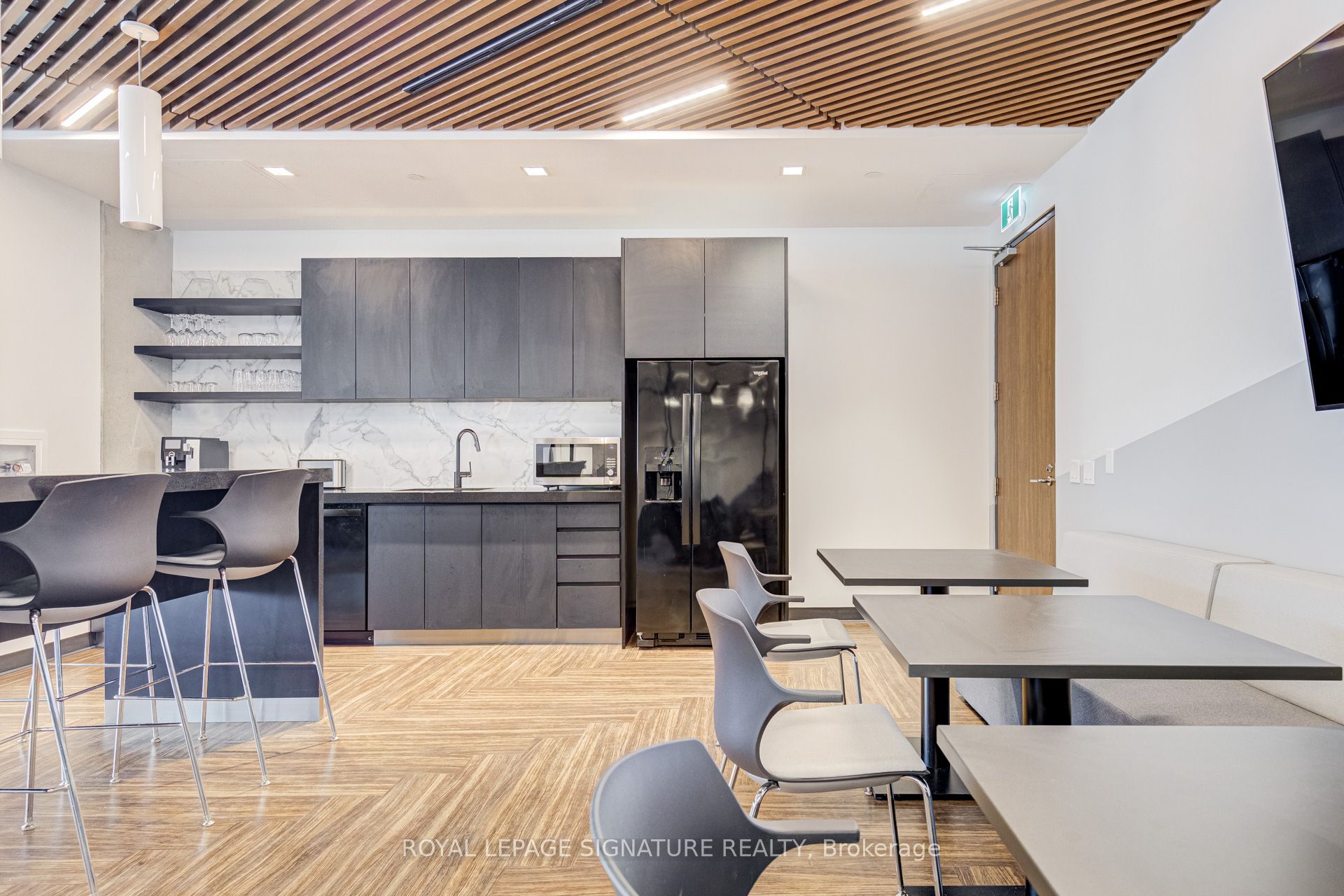 Additional image 3 of 1300-130 Queens Quay E, Toronto, ON, M5A 3Y5