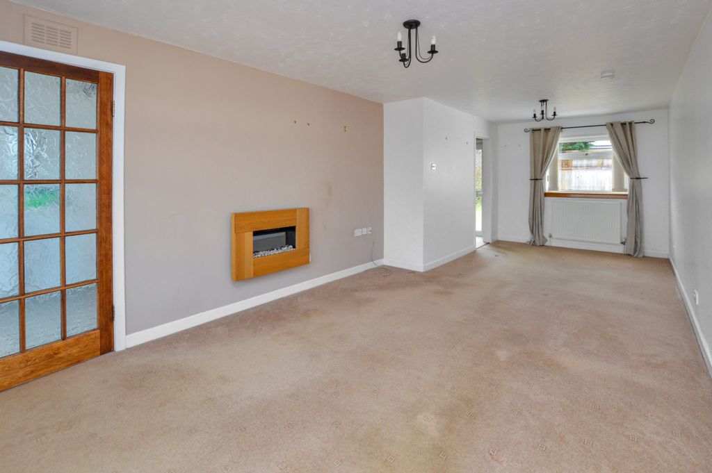 Additional image 4 of 3 bed semi-detached house for saleOlifard Avenue, Bothwell, Glasgow, South Lanarkshire G71