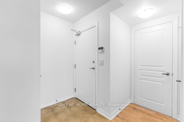 Additional image 6 of 1405-1940 Ironstone Drive, Burlington, ON, L7L 0E4
