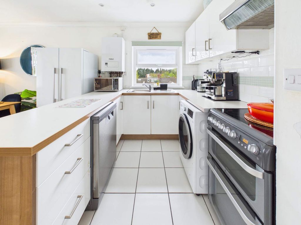 Additional image 11 of 2 bed flat for saleLlanishen Court, Llanishen, Cardiff. CF14