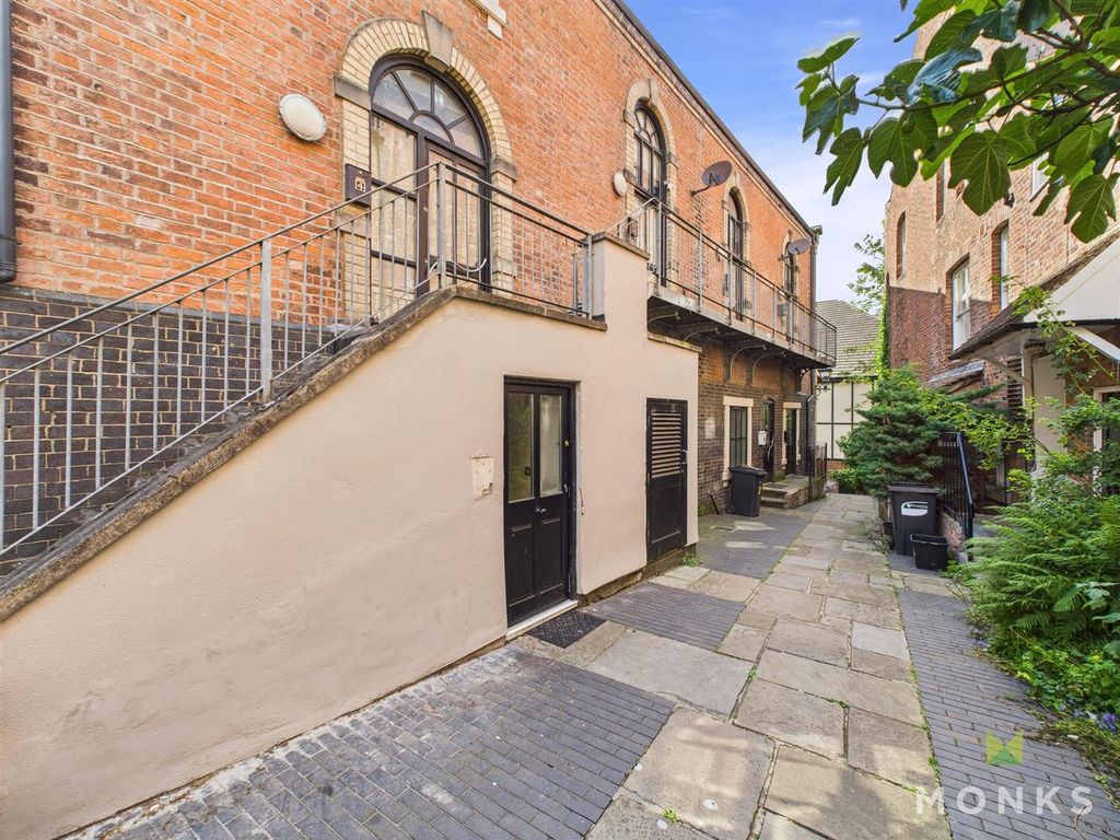 2 bed flat for saleCastle Street, Shrewsbury SY1