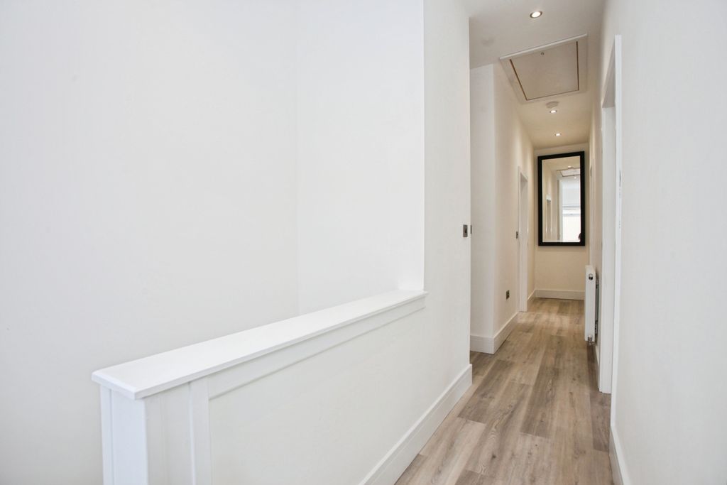 Additional image 14 of 2 bed flat for saleMalpas Road, Newport NP20