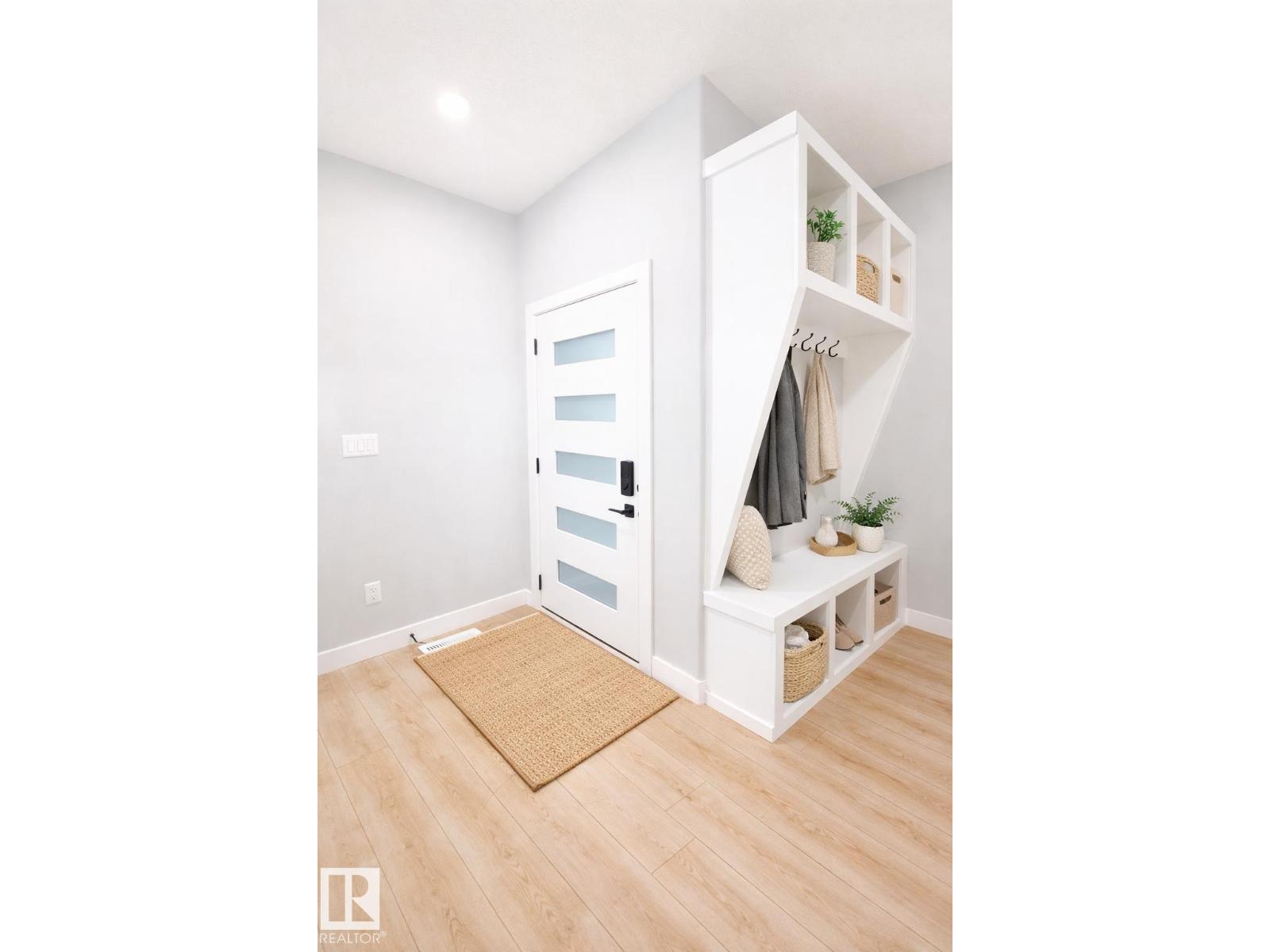 Additional image 3 of 10707 98 Street, Morinville, AB, T8R2R2