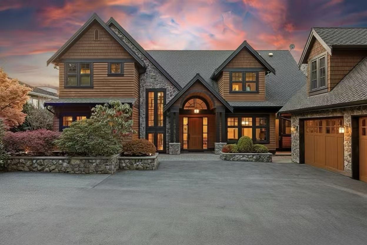 Additional image 2 of 2737 Crescent Drive, Surrey, BC, V4A 3J9
