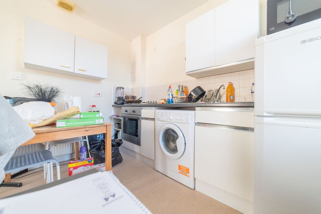 Additional image 4 of 4 bed block of flats for saleWoodville Road, Cathays CF24