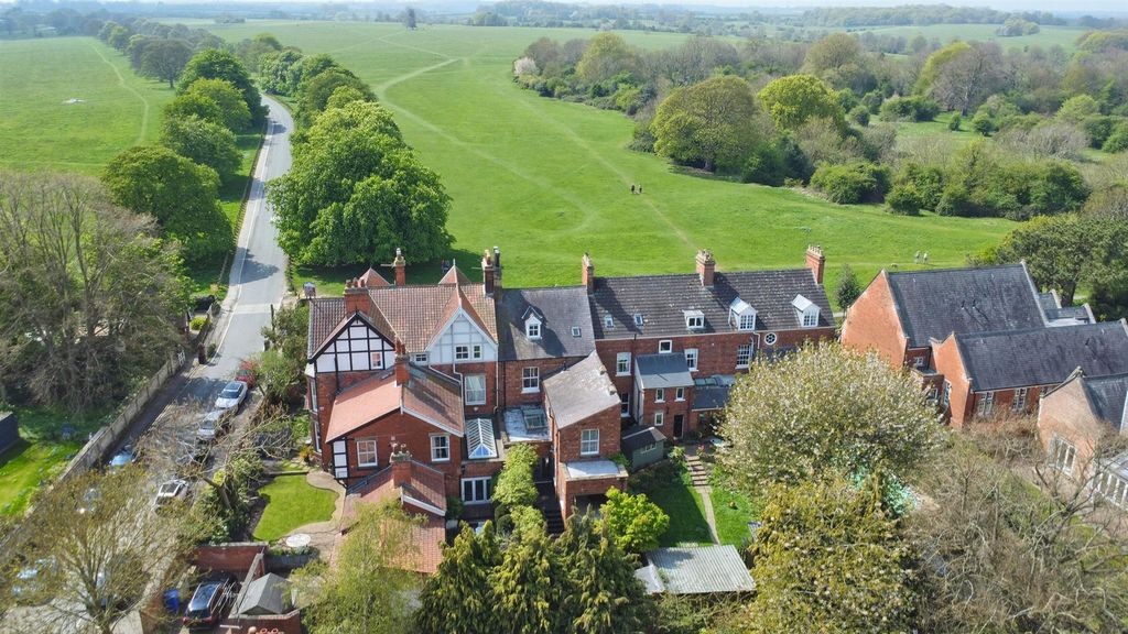 Additional image 28 of 5 bed town house for saleWestwood Road, Beverley HU17
