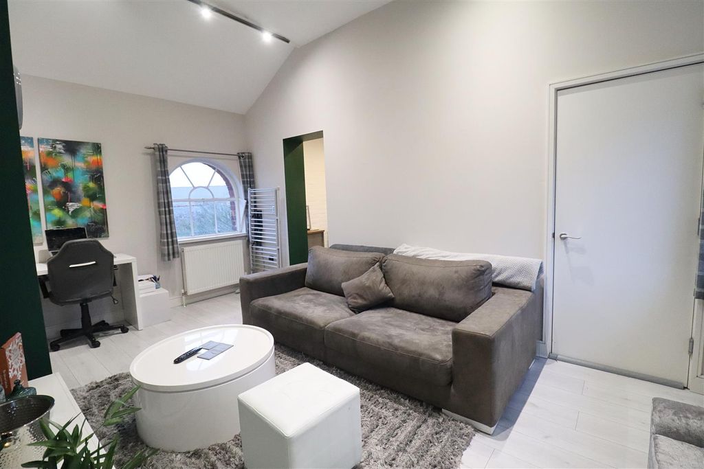 Additional image 10 of 1 bed flat for saleSt. Michaels Court, South Street, Braintree CM7