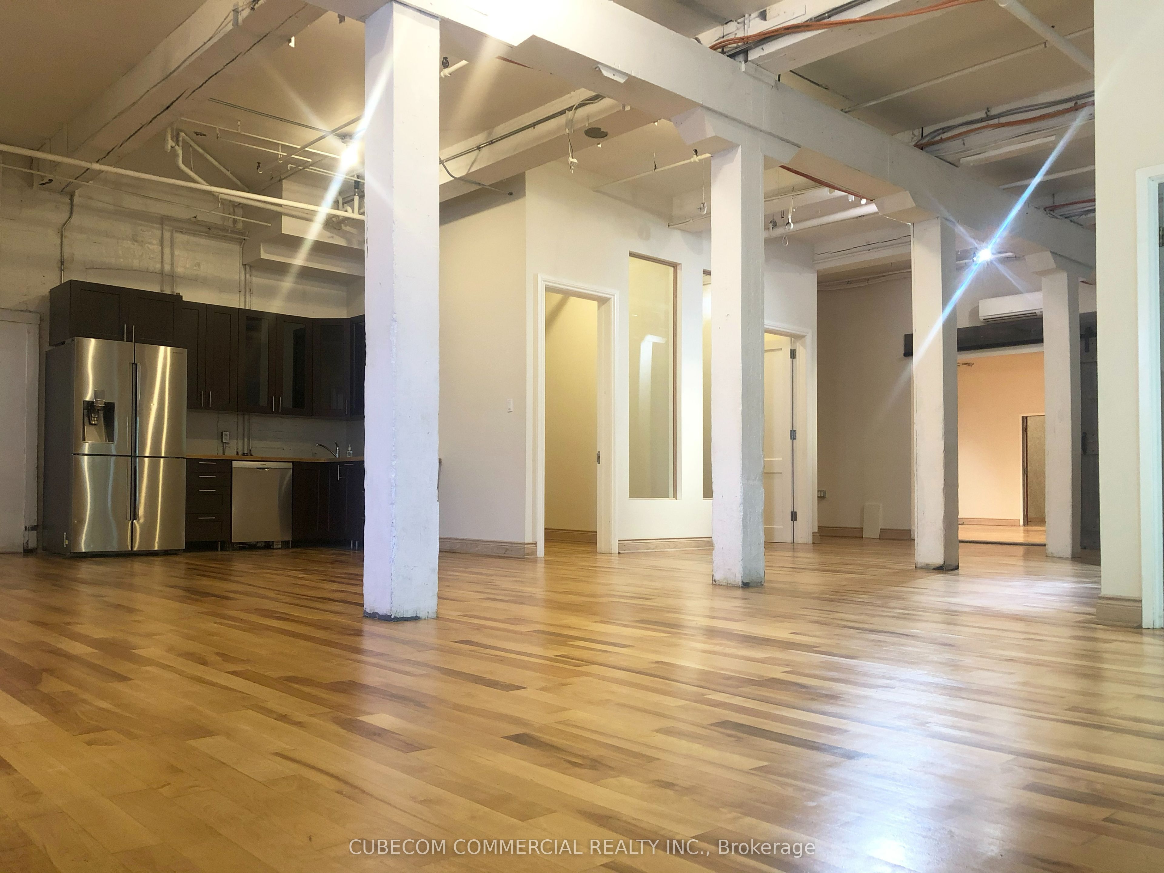 65 Bellwoods Avenue, Toronto, ON, M6J 3N4