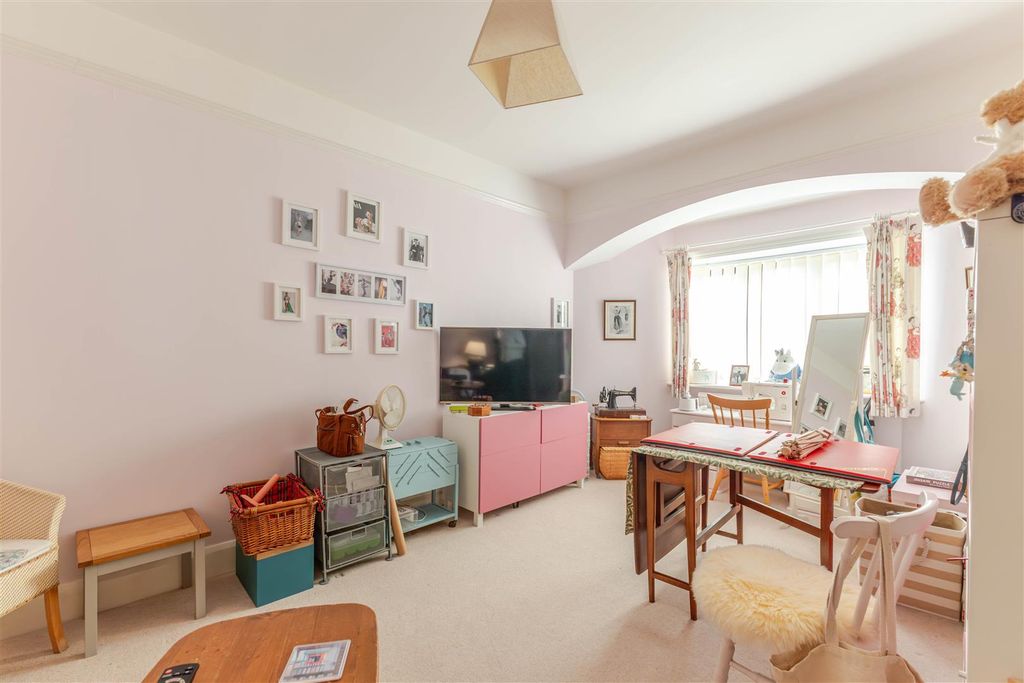 Additional image 17 of 6 bed detached house for saleCollington Avenue, Bexhill-On-Sea TN39