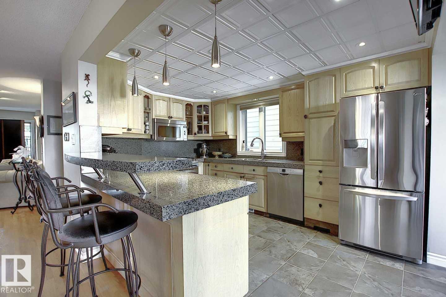 Additional image 5 of 11126 52 Street NW, Edmonton, AB, T5W3H7