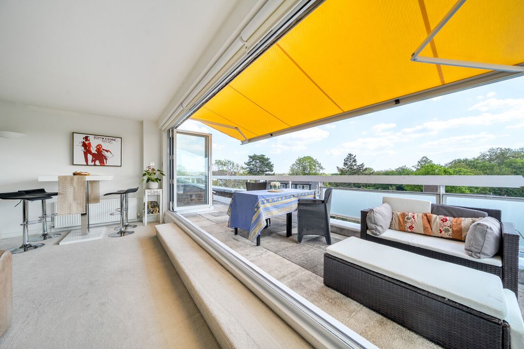 Additional image 13 of 3 bed flat for saleParkside, Court Downs Road, Beckenham, Kent BR3