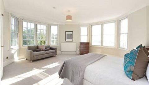 Park Road, London NW8