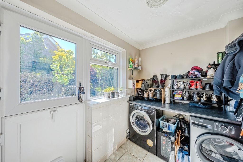 Additional image 8 of 4 bed semi-detached house for saleChannel View, Bulwark, Chepstow NP16