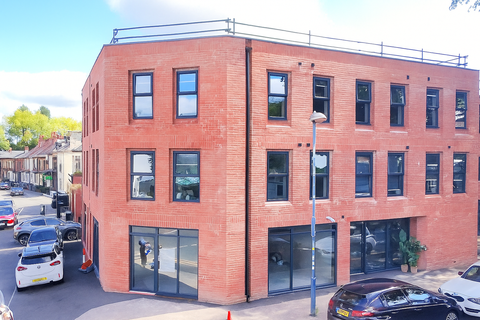 Studio 11, Twyning Road, Stirchley, Birmingham B30, Studio to rent