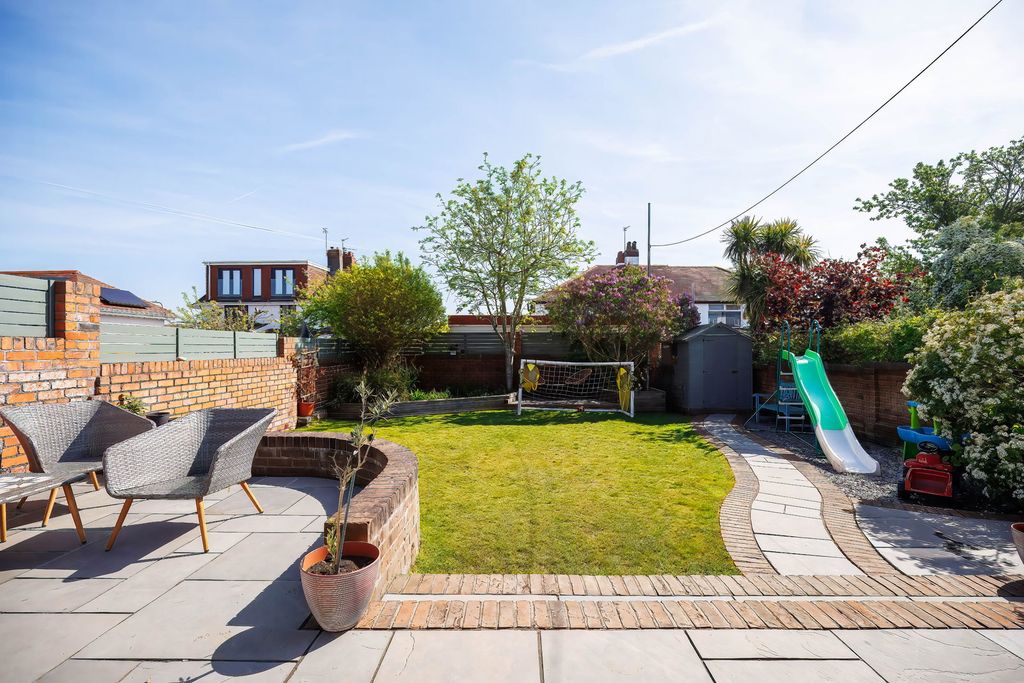 Additional image 34 of 3 bed detached house for saleEarls Court Road, Penylan, Cardiff CF23