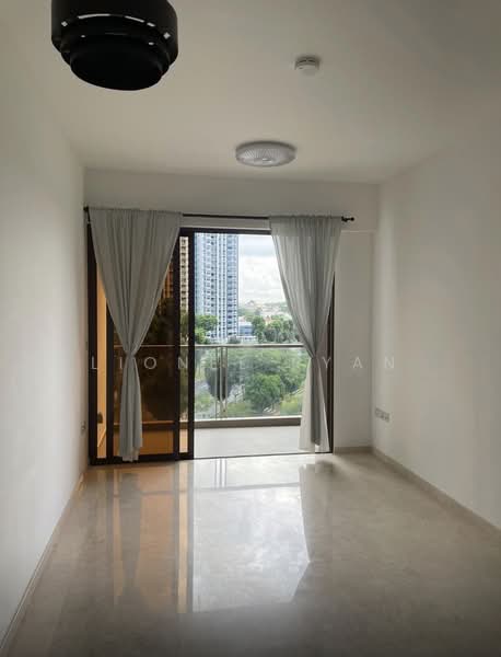 18 Siglap Link