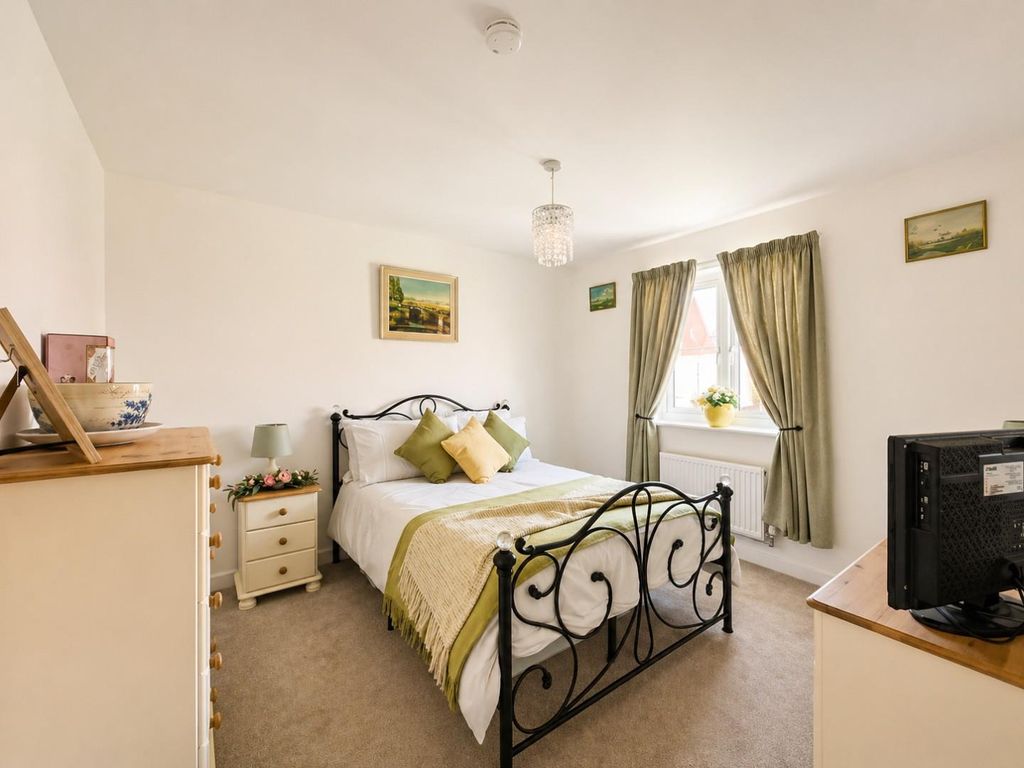 Additional image 10 of 5 bed detached house for saleChamberlayne Crescent, Berkeley GL13