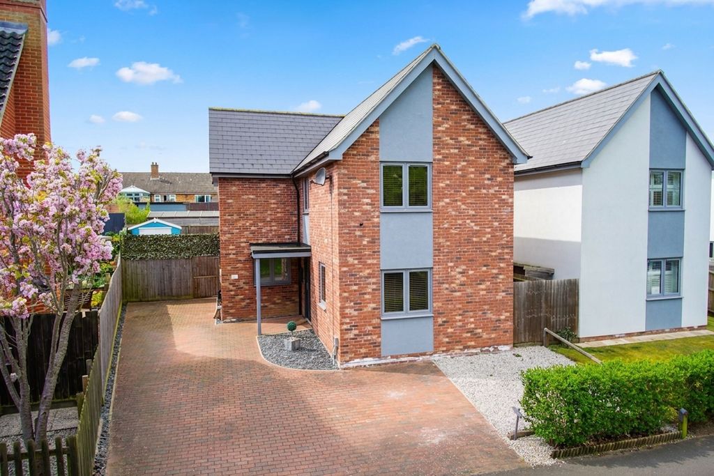 3 bed detached house for saleOclee Place, Old Grammar Lane, Bungay NR35