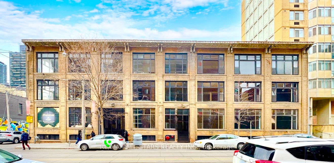 201-14 Mccaul Street, Toronto, ON, M5T 1V6