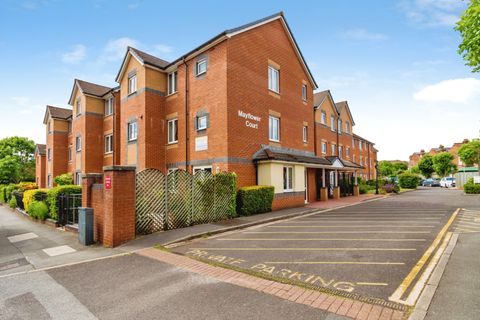 Oakley Road, Southampton, Hampshire SO16