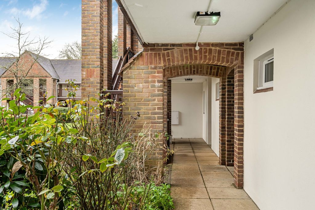 Additional image 22 of 2 bed flat for saleAdams Way, Alton, Hampshire GU34
