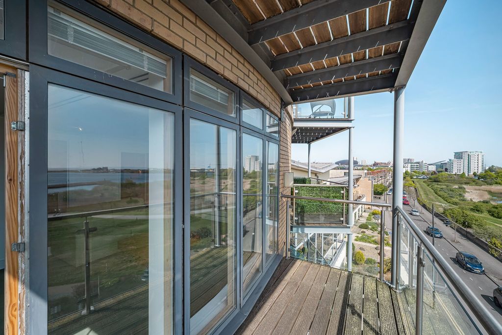 Additional image 28 of 1 bed flat for saleWindsor Esplanade, Cardiff CF10