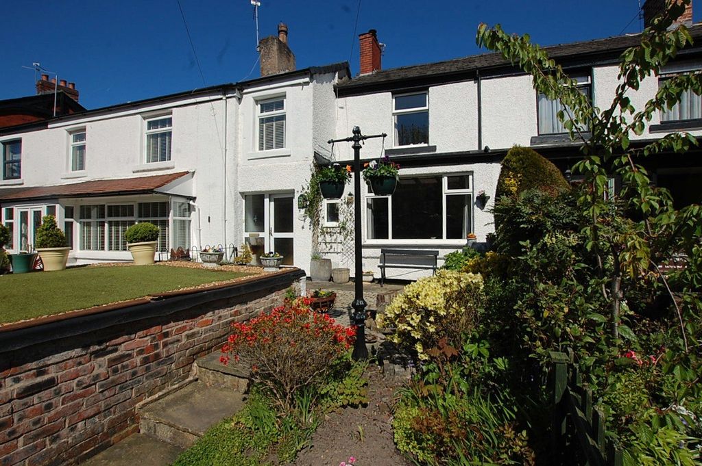 3 bed terraced house for saleCurrier Lane, Ashton-Under-Lyne, Greater Manchester OL6