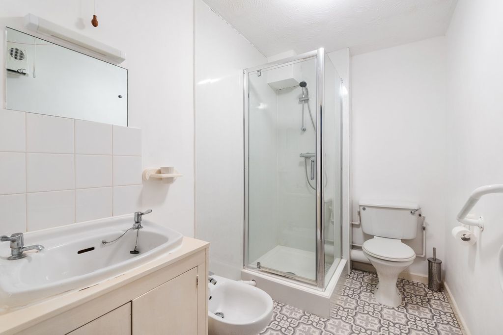 Additional image 5 of 1 bed property for saleSalisbury Road, Bath BA1