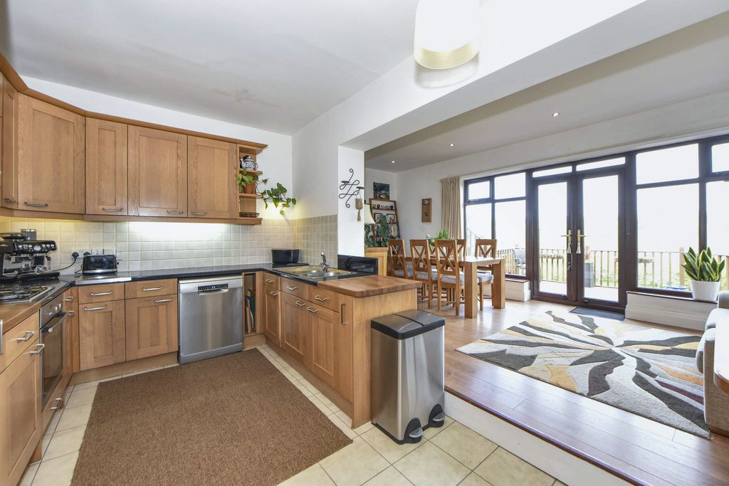 Additional image 8 of 4 bed semi-detached house for saleMarkland Hill Lane, Bolton BL1