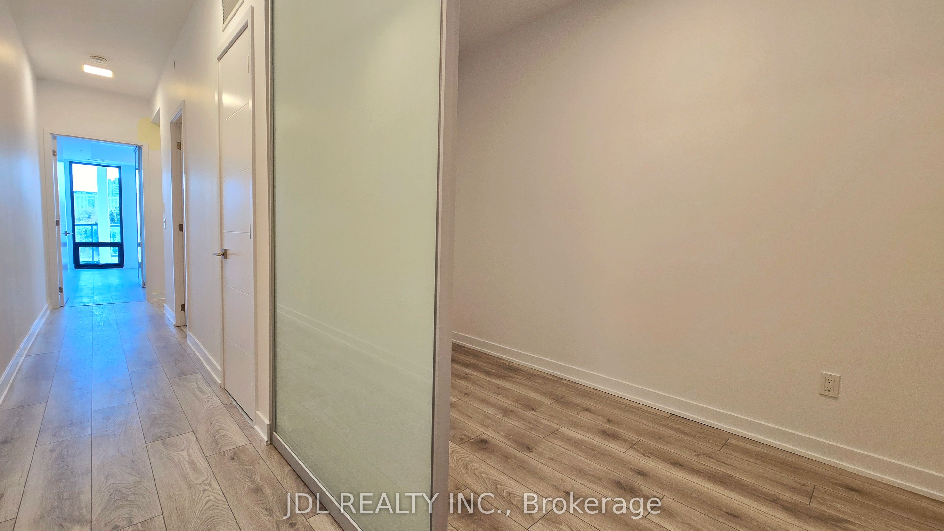 Additional image 2 of 301-29 Green Trail Court, Toronto, ON, M2K 0J9
