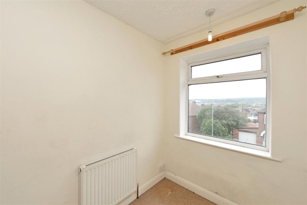 Additional image 16 of 3 bed semi-detached house for saleLynwood Crescent, Leeds LS12