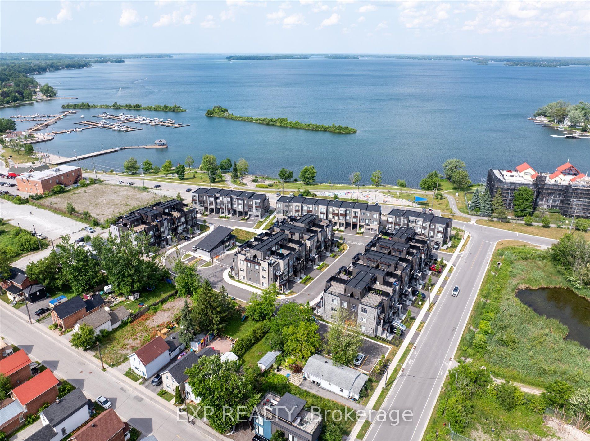 48 Wyn Wood Lane, Orillia, ON, L3V 8P7