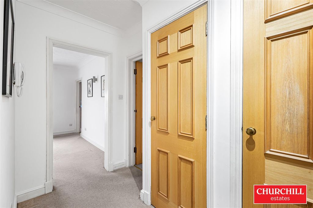 Additional image 5 of 2 bed flat for saleBoleyn Court, Epping New Road, Buckhurst Hill IG9