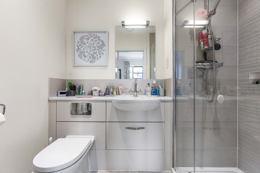 Additional image 9 of 2 bed flat for saleBirch Place, Kings Road, Berkhamsted HP4