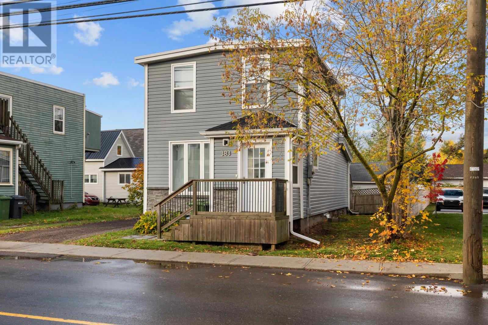 383 Queen Street