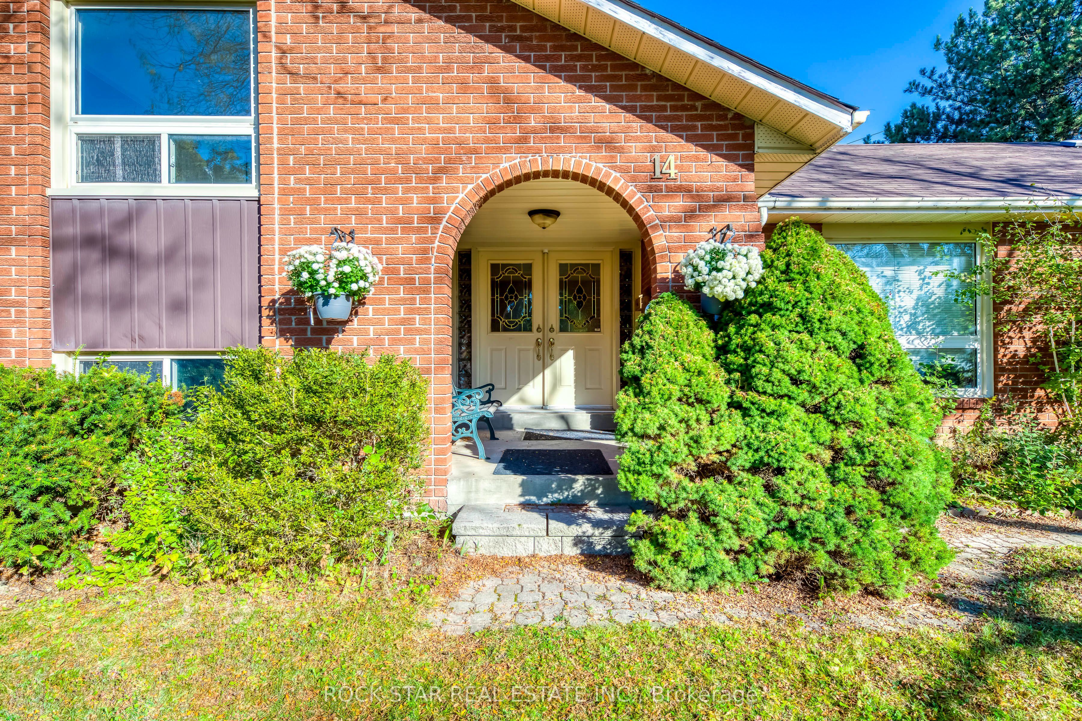Additional image 2 of 14 Cairnmore Court, Brampton, ON, L6Z 1T6