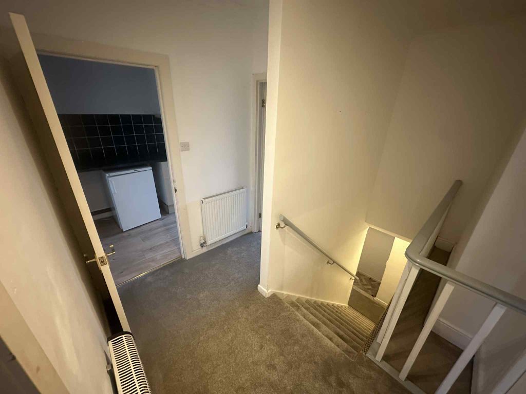 Additional image 7 of 2 bed flat for saleAlcester Road, Studley B80