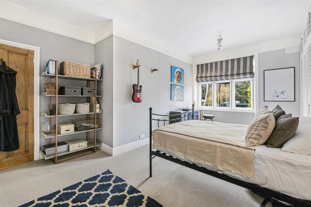 Additional image 26 of 6 bed semi-detached house for saleSt. Catherines Road, Broxbourne EN10