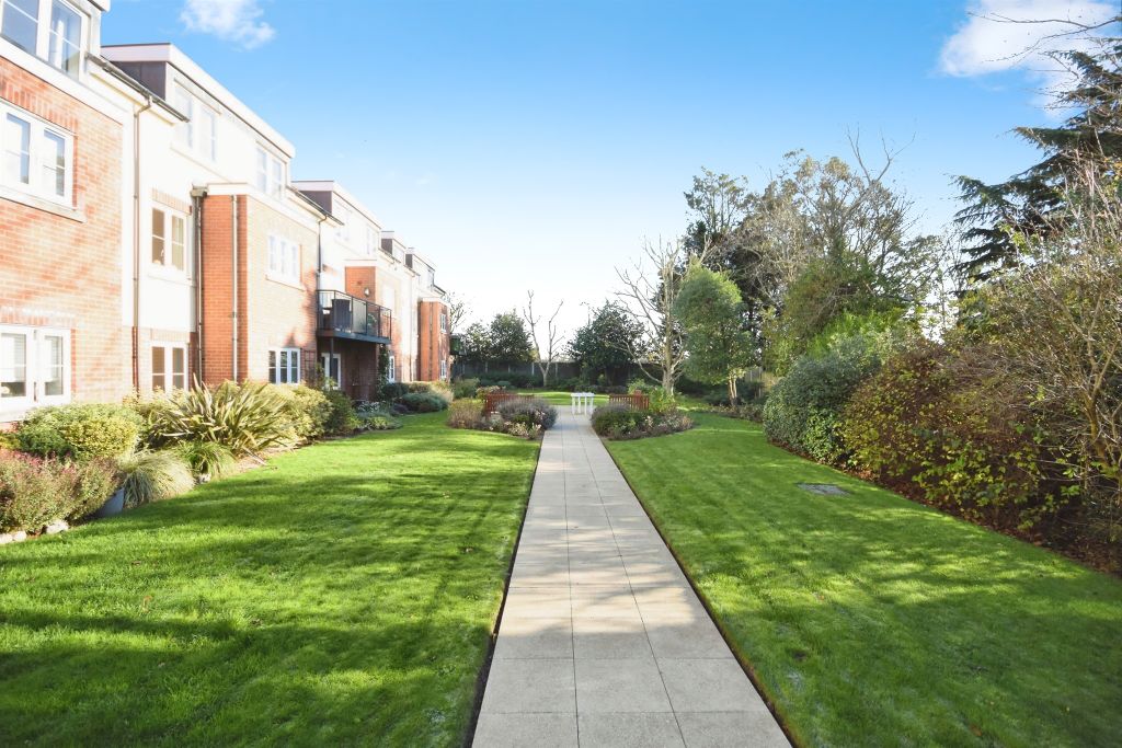Additional image 15 of 1 bed flat for saleLaindon Road, Billericay CM12