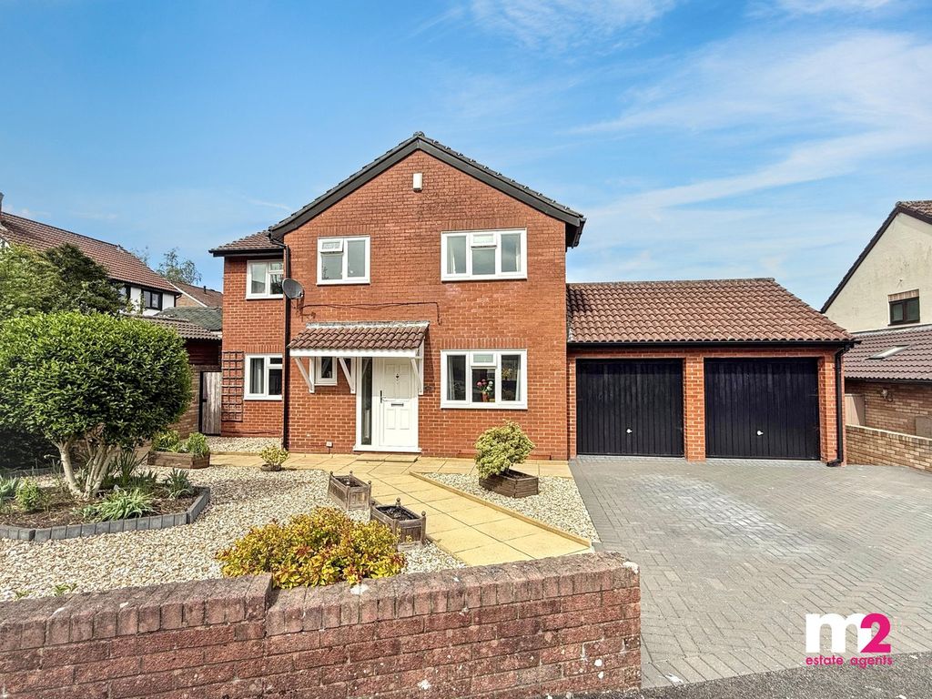 4 bed detached house for saleCastle Oak, Usk NP15
