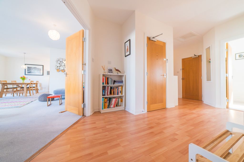 Additional image 10 of 3 bed flat for saleAdventurers Quay, Cardiff Bay CF10