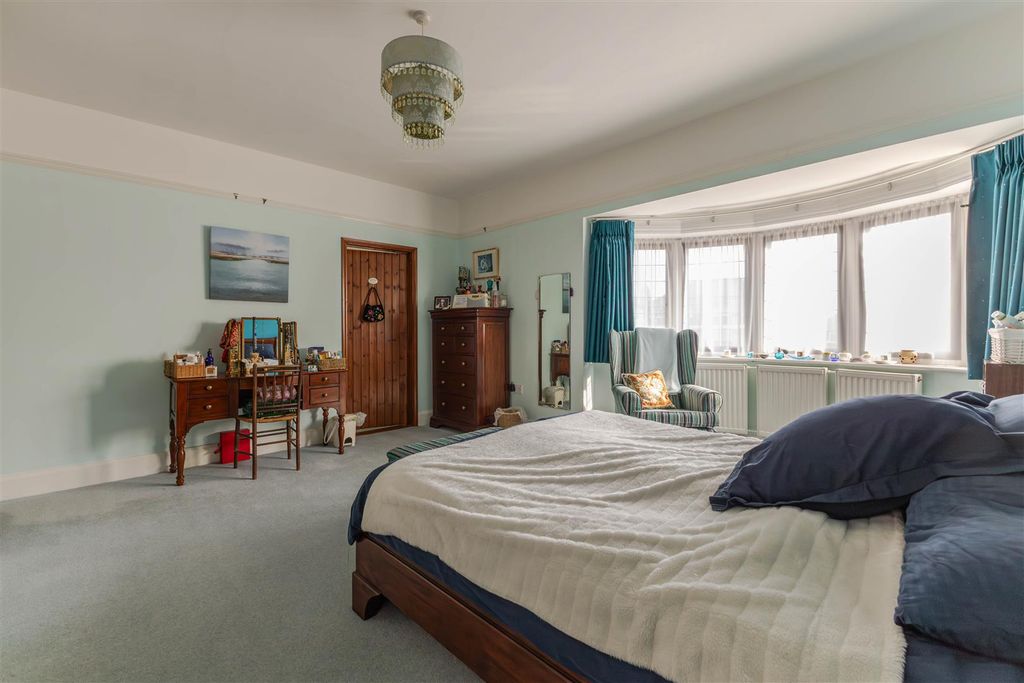 Additional image 14 of 6 bed detached house for saleCollington Avenue, Bexhill-On-Sea TN39