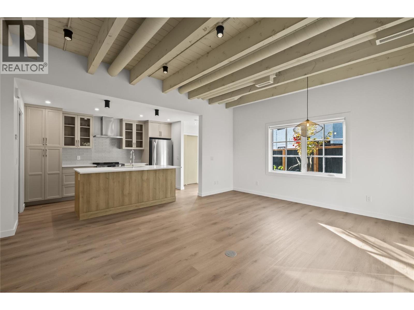 1-2957 Conlin Court, Kelowna, BC, V1Y7S7