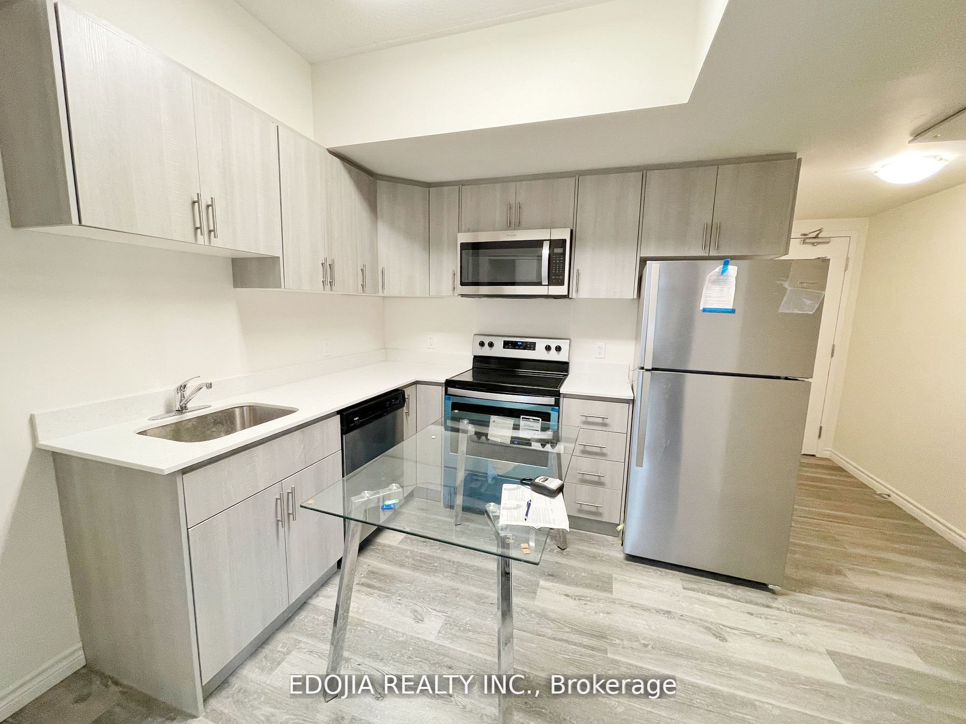Additional image 3 of 608-246 Lester Street, Waterloo, ON, N2L 3W5
