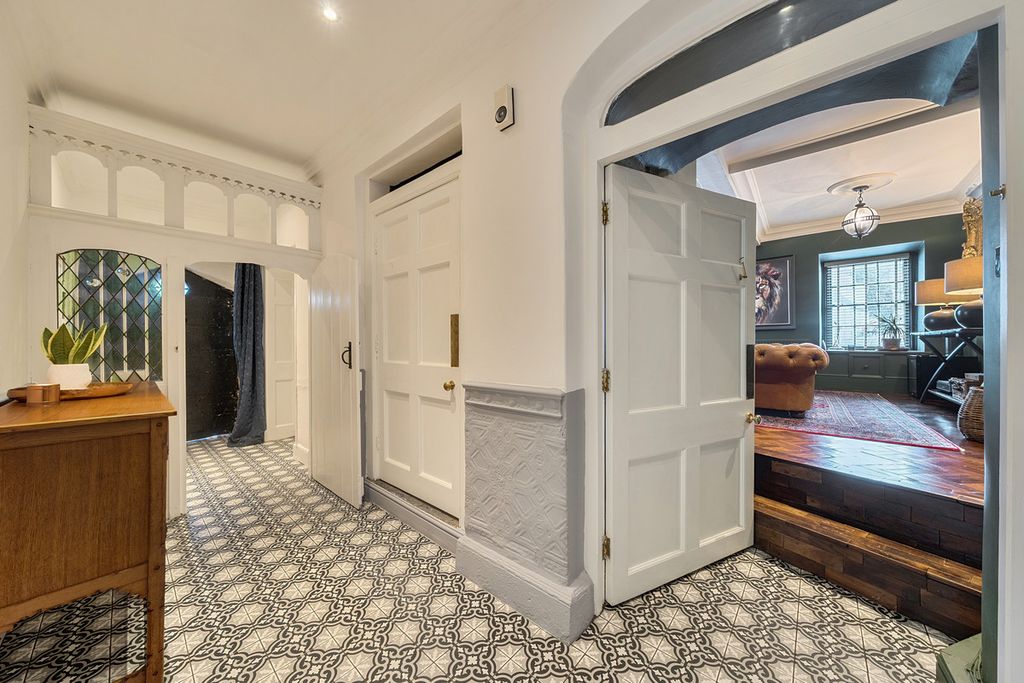 Additional image 2 of 4 bed town house for salePriory Street, Monmouthshire NP15